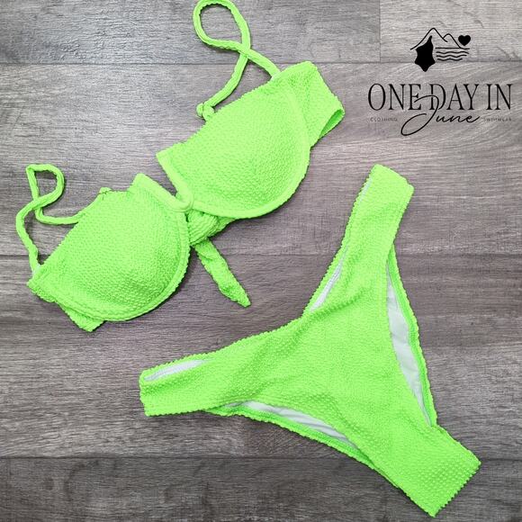 Adisputent Smocked Underwire Bikini Swimsuit Size L - Picture 2 of 5